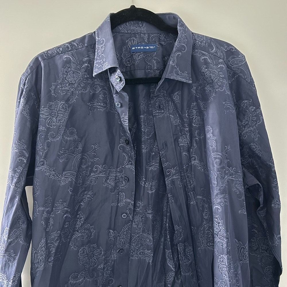 Blue dress shirt with unique design
